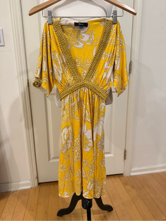 Sky Dresses & Skirts - Yellow Floral V-Neck Midi Dress with Braided Trim